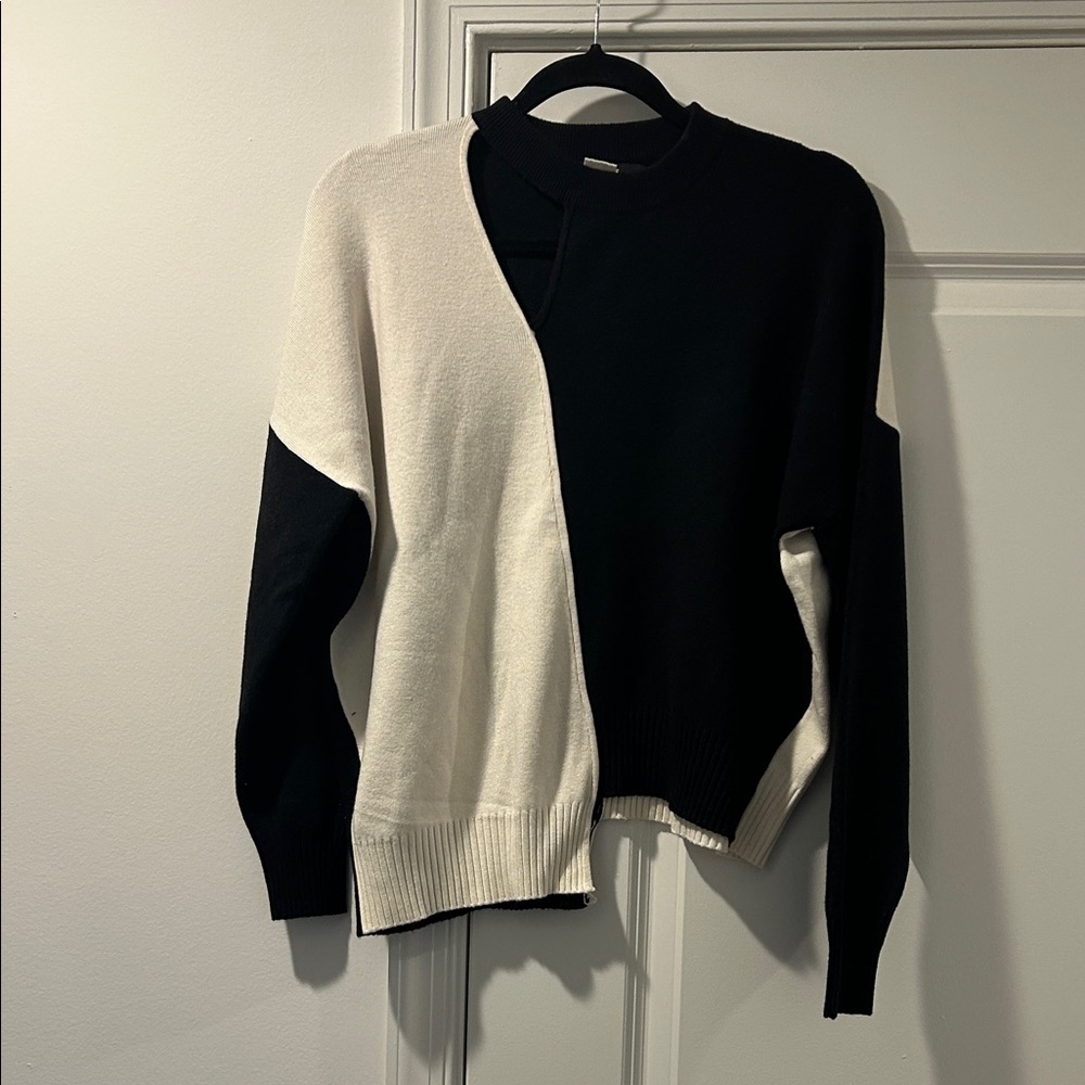 Elegant Two-Tone Women's Sweater